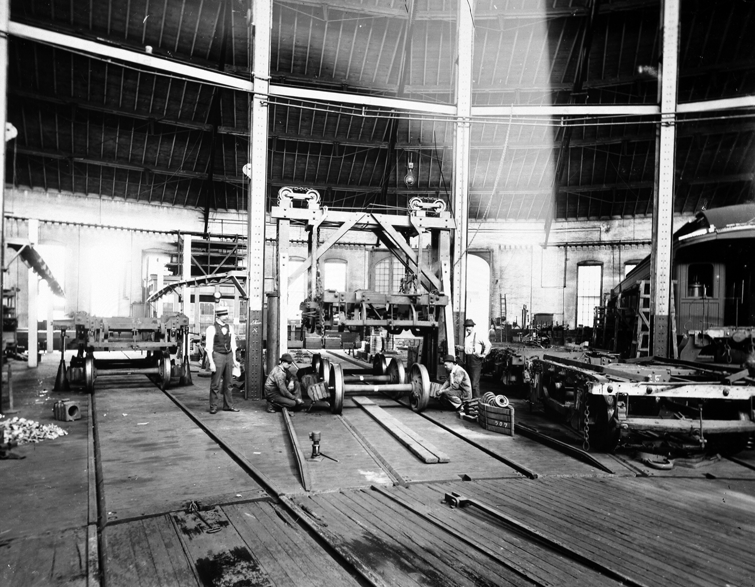 Roundhouse (1884) | B&O Railroad Museum